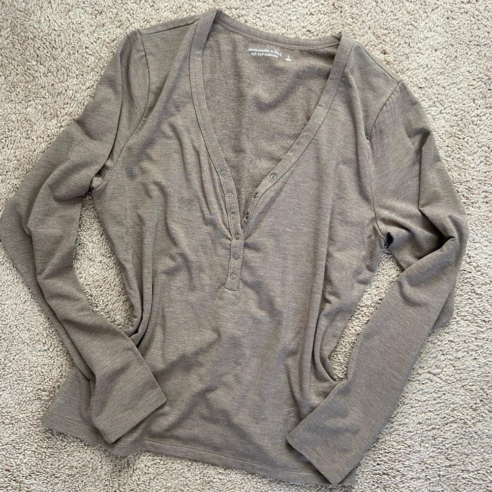 Abercrombie Henley
